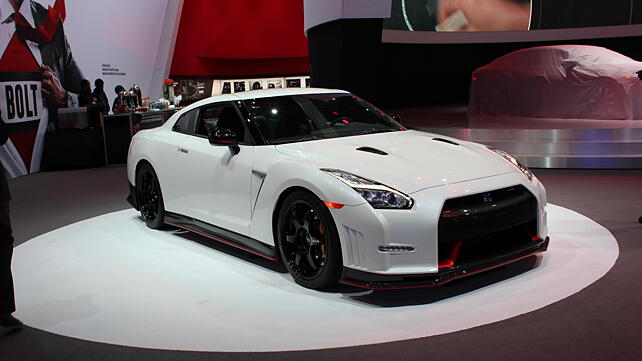 2015 New York Auto Show: Nissan Nismo GT-R showcased