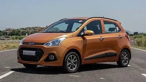 Hyundai Grand i10 LPG launched for Rs 4.92 lakh Hyundai Grand i10 LPG launched for Rs 4.92 lakh