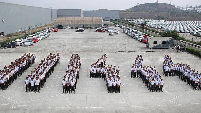 Volkswagen produces more than 1.11 lakh cars in 2014 at its Chakan facility