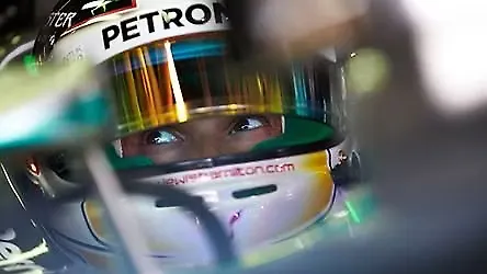 Lewis Hamilton takes pole in rain hit qualifiers in Malaysia Lewis Hamilton takes pole in rain hit qualifiers in Malaysia