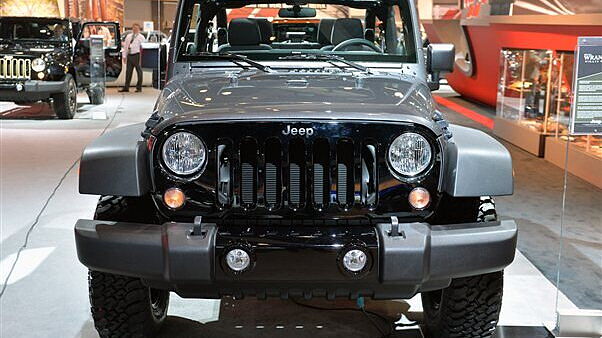 2013 LA Motor Show: Jeep’s Wrangler Willys Wheeler edition displayed