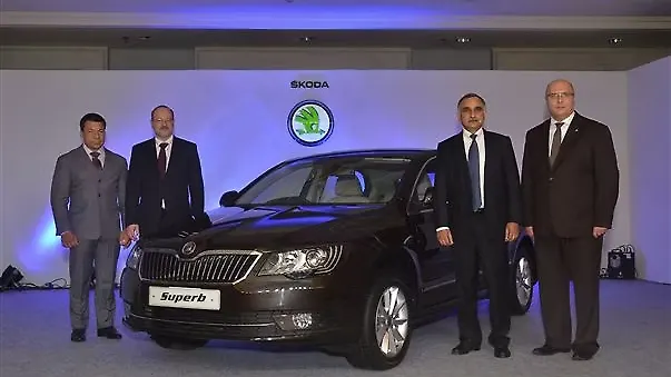 Skoda Superb facelift launched in India for Rs 18.87 lakh Skoda Superb facelift launched in India for Rs 18.87 lakh