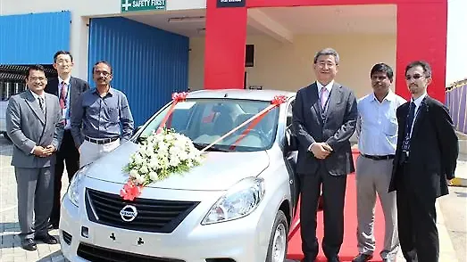 Nissan achieves new manufacturing milestone, exports 300,000th car Nissan achieves new manufacturing milestone, exports 300,000th car