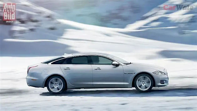 Jaguar XJ Luxury saloon gets 2.0-litre EcoBoost turbo petrol engine Jaguar XJ Luxury saloon gets 2.0-litre EcoBoost turbo petrol engine