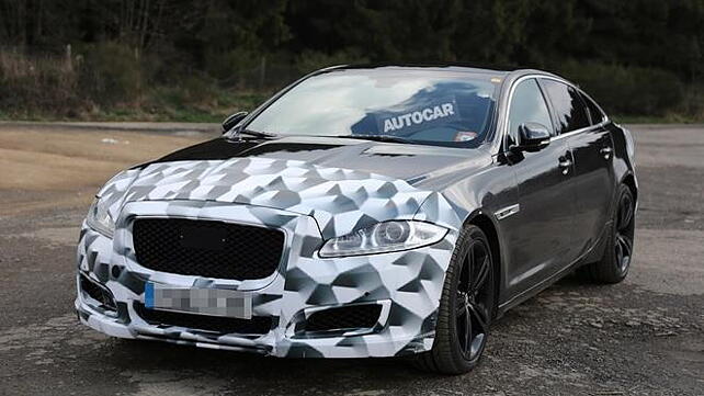 Facelifted Jaguar XJ-R spotted testing