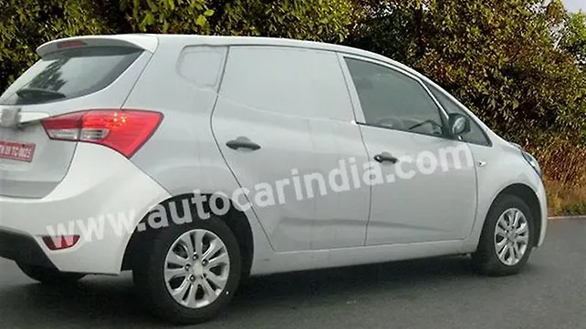 Hyundai MPV spotted testing in Tamil Nadu Hyundai MPV spotted testing in Tamil Nadu