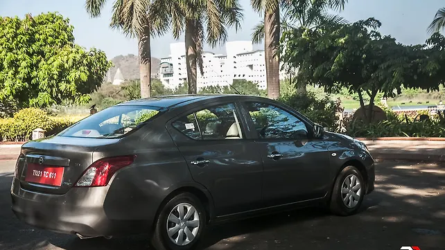 Nissan Sunny CVT automatic launched for Rs 8.49 lakh Nissan Sunny CVT automatic launched for Rs 8.49 lakh