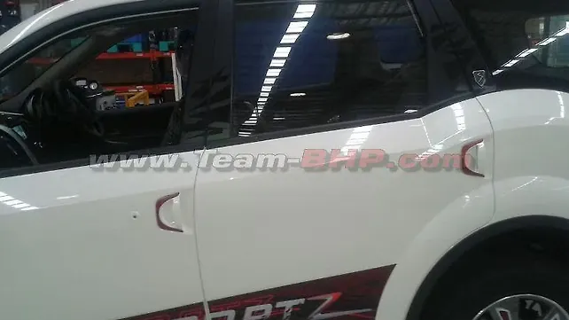 Mahindra XUV500 ‘Sportz’ special edition images leaked Mahindra XUV500 ‘Sportz’ special edition images leaked