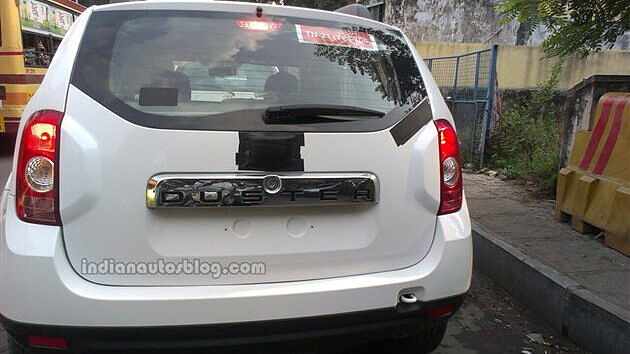 Renault Duster 4WD spotted testing near Chennai