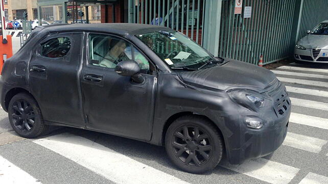 Fiat 500X spied testing in Europe