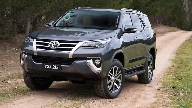 2016 Toyota Fortuner picture gallery 2016 Toyota Fortuner picture gallery