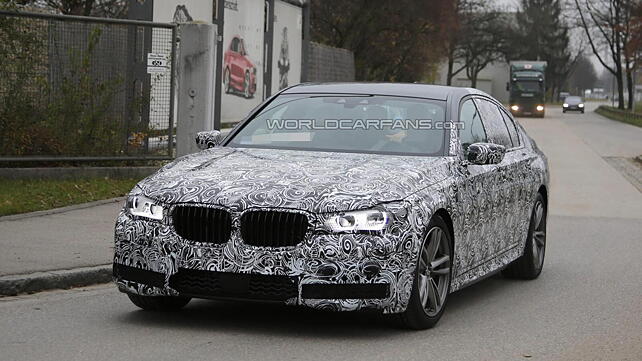 2016 BMW 7 Series spied up close