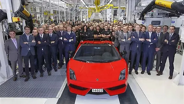 Final unit of the Lamborghini Gallardo leaves manufacturing plant Final unit of the Lamborghini Gallardo leaves manufacturing plant