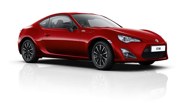 Toyota updates GT86; announces new special edition model