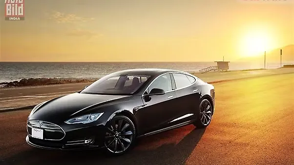 Tesla Motors takes the word ‘Safe’ a little too seriously Tesla Motors takes the word ‘Safe’ a little too seriously