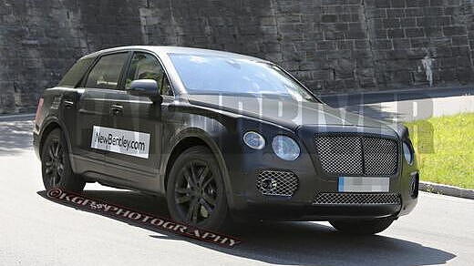 Bentley SUV spotted wearing a production body