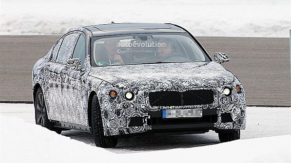 Next-gen BMW 7 Series to come with an extended wheelbase?
