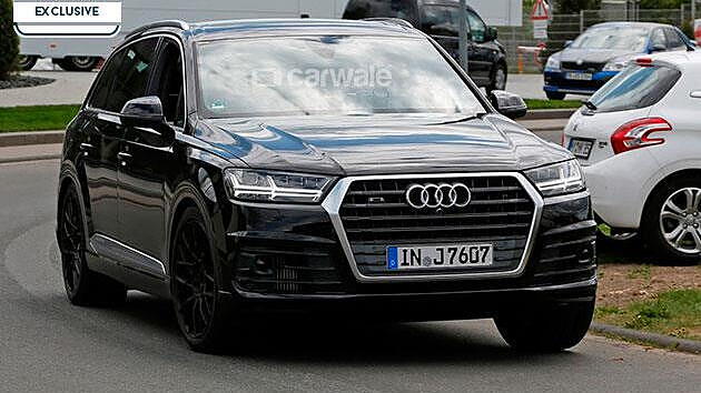 Audi SQ7 spied testing at Nurburgring