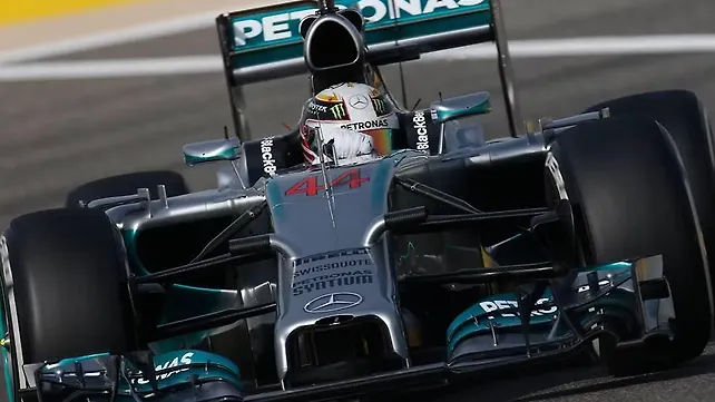 Rosberg takes pole ahead of Hamilton in Bahrain GP Rosberg takes pole ahead of Hamilton in Bahrain GP