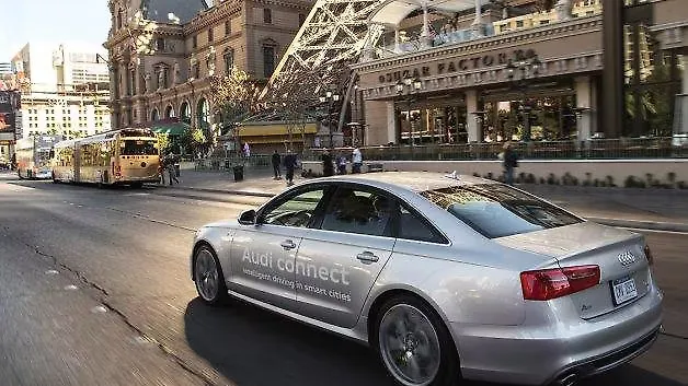Audi launches a traffic light recognition system to avoid red lights Audi launches a traffic light recognition system to avoid red lights
