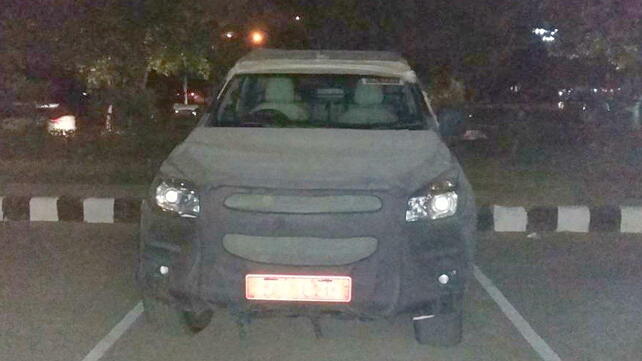 Chevrolet Trailblazer spied in and out