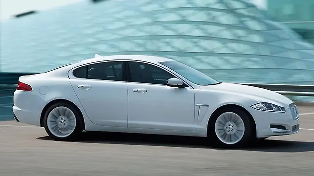 Jaguar launches XF 2.2 Diesel Executive Edition at Rs 45.12 lakh Jaguar launches XF 2.2 Diesel Executive Edition at Rs 45.12 lakh