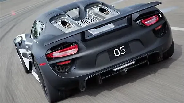 Porsche developing a new eight-cylinder engine for its upcoming Ferrari 458 rival Porsche developing a new eight-cylinder engine for its upcoming Ferrari 458 rival