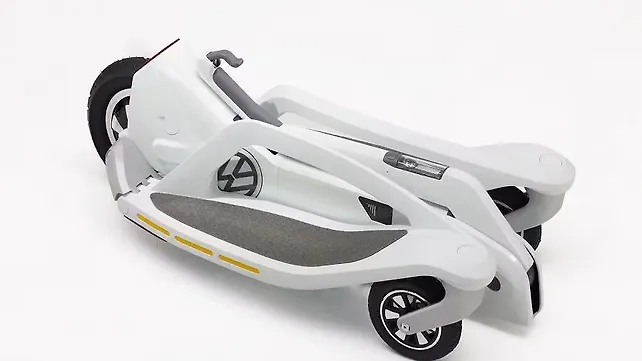 Volkswagen unveils Last Mile Surfer electric scooter Volkswagen unveils Last Mile Surfer electric scooter