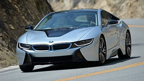 BMW i8 and i3 will soon get wireless charging