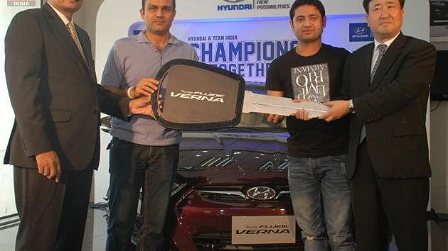 Hyundai presents new Verna to Sehwag and Chawla