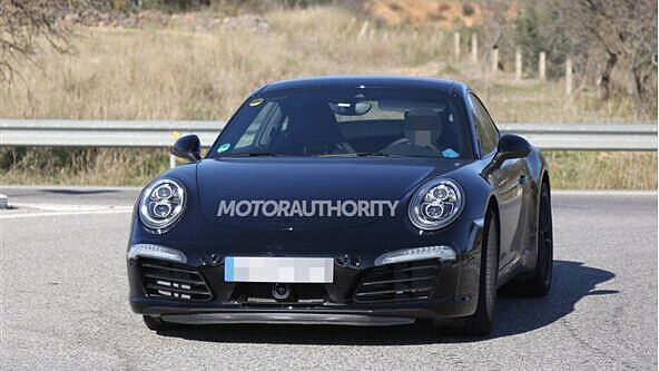 2015 Porsche 911 Carrera GTS spotted testing 