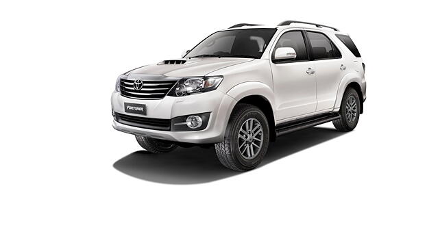 Toyota launches Fortuner 4X4 AT and updated Innova