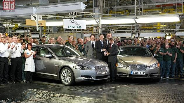 Jaguar XF is announced as Auto Express Driver Power 'Car of the Decade'