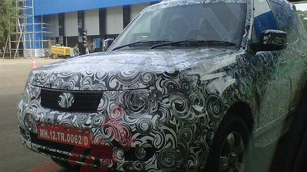 Tata Safari facelift spied