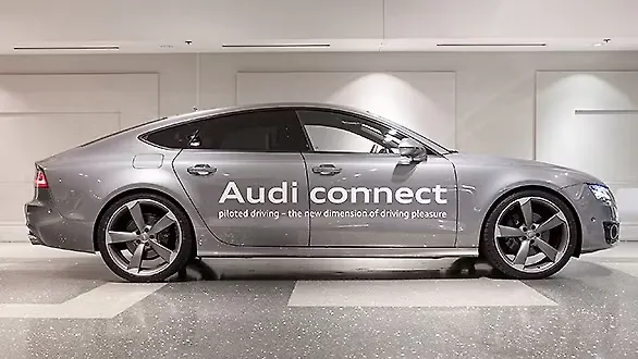 Audi showcases a self-driving car at 2014 CES Audi showcases a self-driving car at 2014 CES