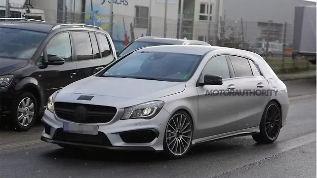 Mercedes-Benz CLA45 AMG Shooting Brake spied testing Mercedes-Benz CLA45 AMG Shooting Brake spied testing