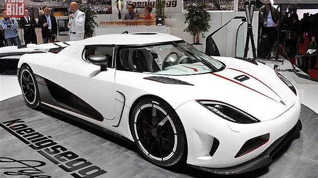 New World Records for Koenigsegg