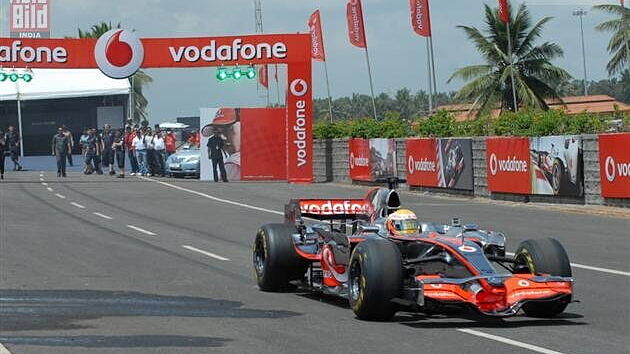 Hamilton does a road-show near Bangalore