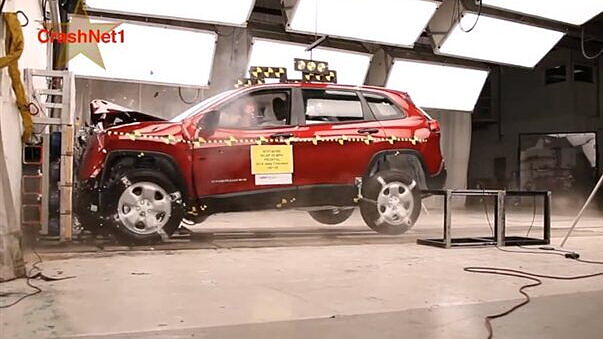 2014 Jeep Cherokee gets four-star rating from NHTSA