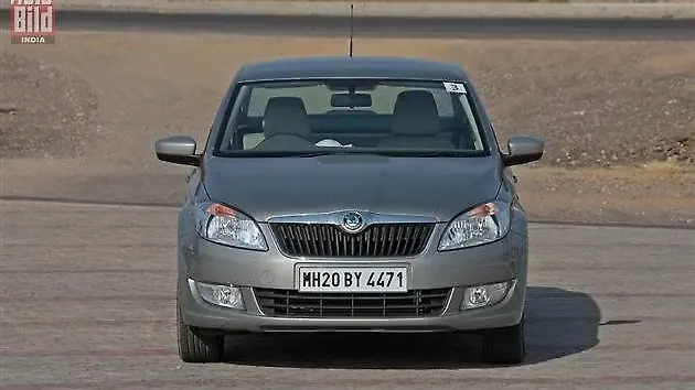 Skoda launches the Rapid at Rs 6.75lakh Skoda launches the Rapid at Rs 6.75lakh