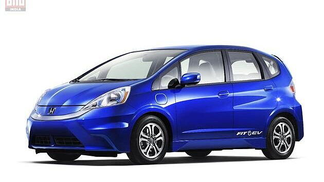 Honda FIT EV makes debut