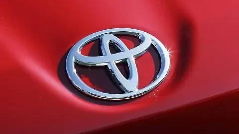 Toyota ordered to pay a fine of over Rs 7000 crore in the USA Toyota ordered to pay a fine of over Rs 7000 crore in the USA