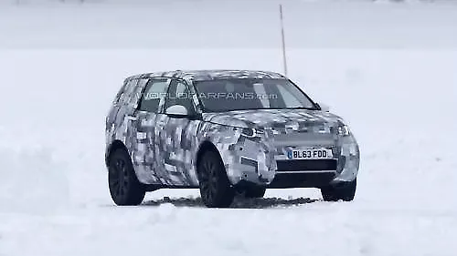 Land Rover Freelander 3 spied testing Land Rover Freelander 3 spied testing