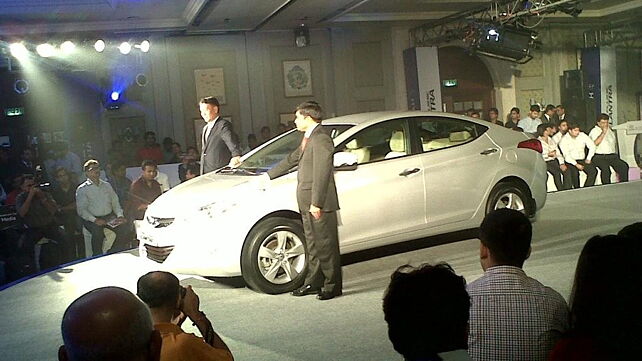Hyundai Elantra fluidic launched for Rs 12.51 lakh