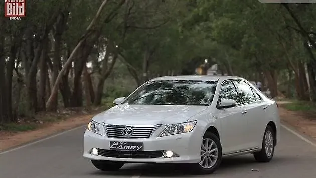 Toyota launches 2012 Camry facelift in India Toyota launches 2012 Camry facelift in India