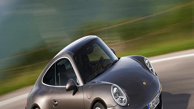 Porsche to unveil 4WD 911 Carrera at Paris motor show