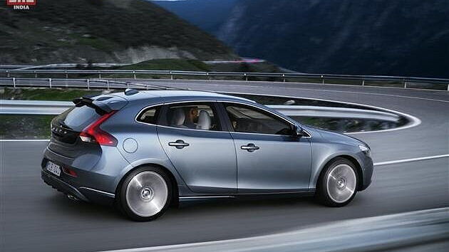 Euro NCAP names Volvo V40 as safest new car