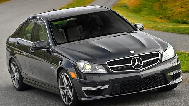 Mercedes-Benz recalls 5,800 cars due to fire threat Mercedes-Benz recalls 5,800 cars due to fire threat