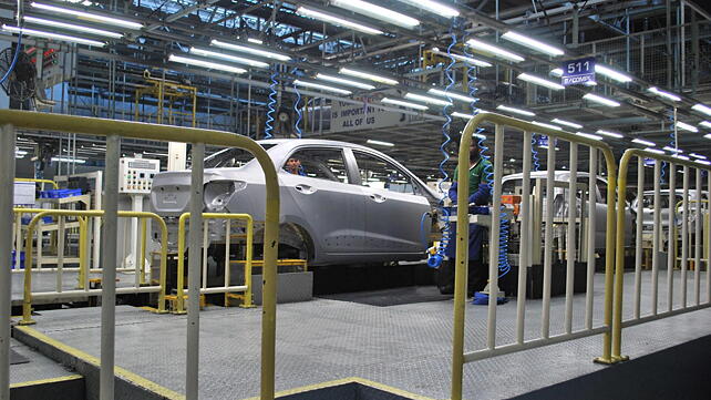 Auto industry sees decent growth in February
