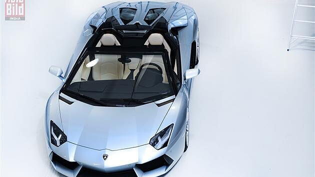 Lamborghini to launch Aventador LP 700-4 Roadster in India tomorrow